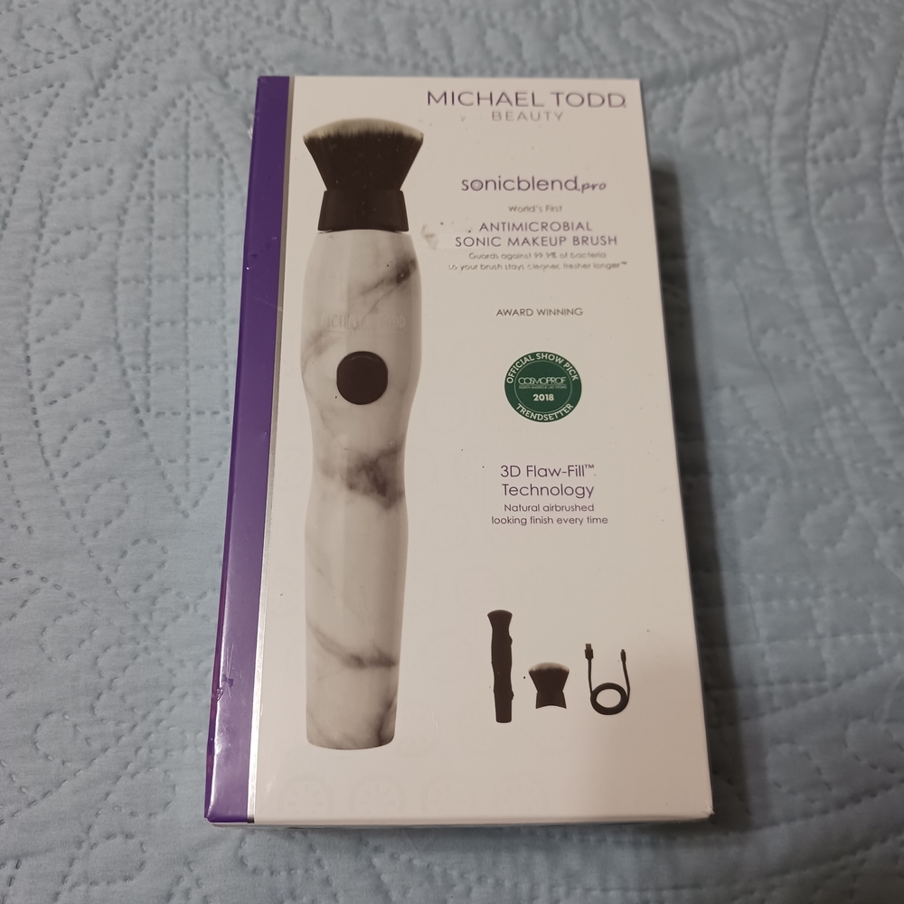 MICHAEL TODD Beauty Sonicblend Pro Antimicrobial Makeup Brush - Marble/White
